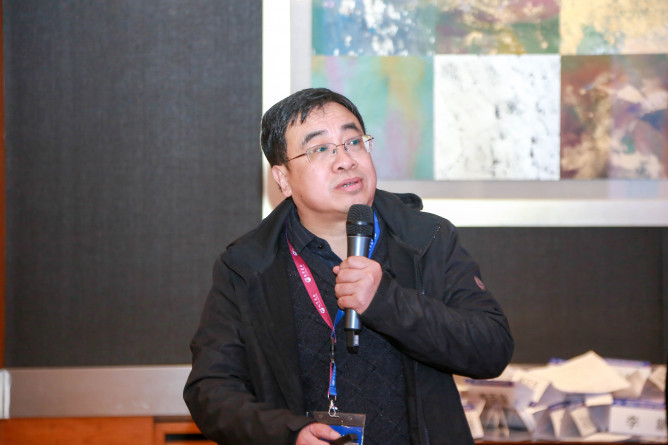 修向前 南京大學教授